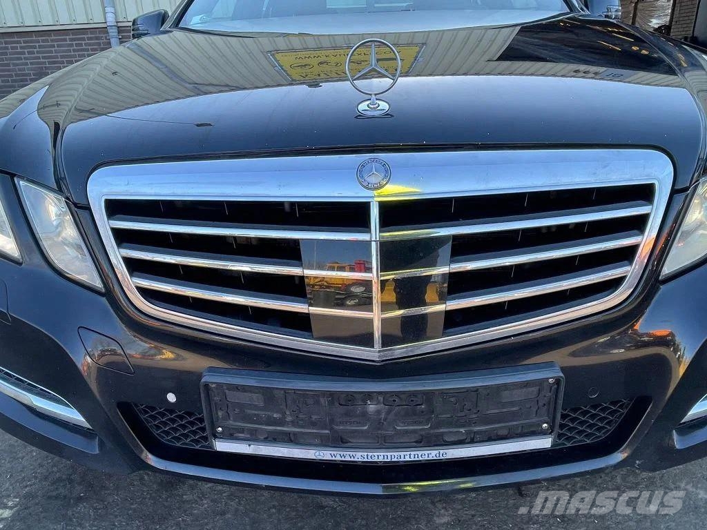 Mercedes-Benz E-Klasse E350 CDI Avantgarde Full Options distroni Auto