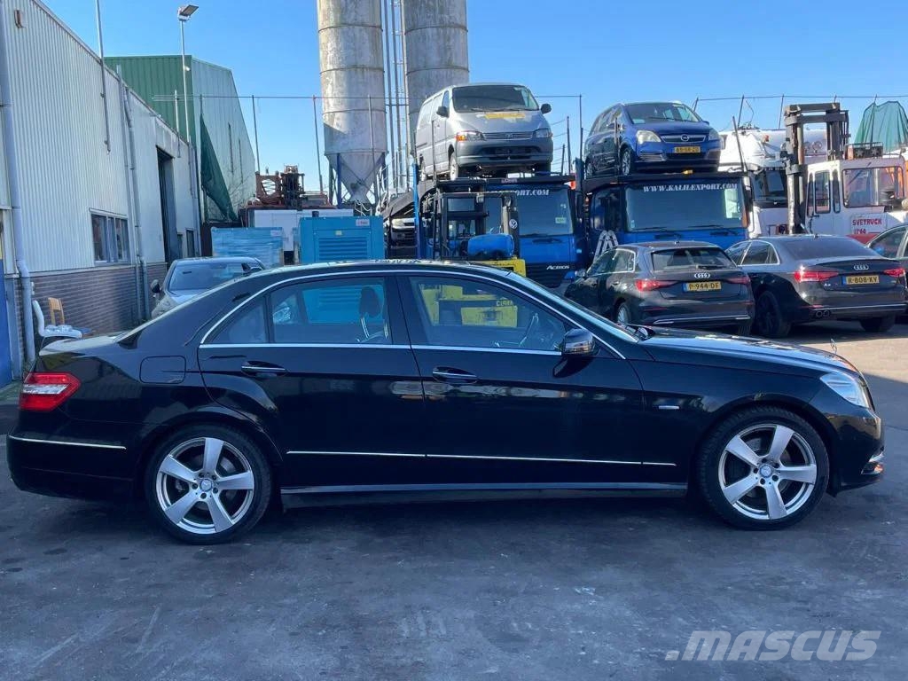 Mercedes-Benz E-Klasse E350 CDI Avantgarde Full Options distroni Auto