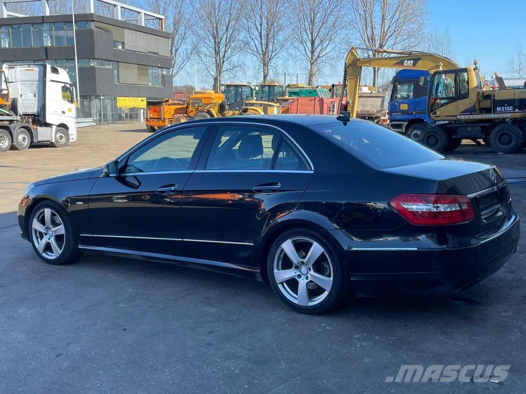 Mercedes-Benz E-Klasse E350 CDI Avantgarde Full Options distroni Auto