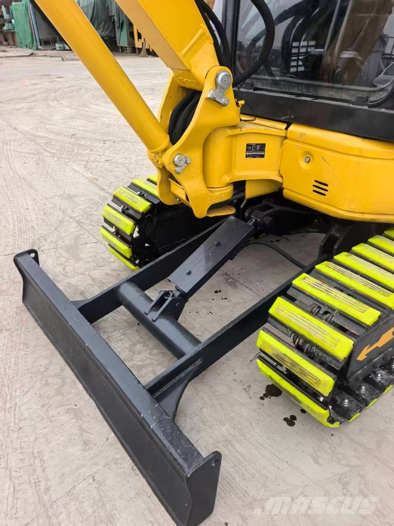 Komatsu PC 30 Εκσκαφάκι (διαβολάκι) < 7t