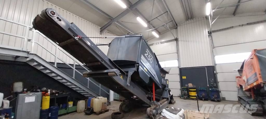 Arjes Impaktor 250 Mobile Brecher