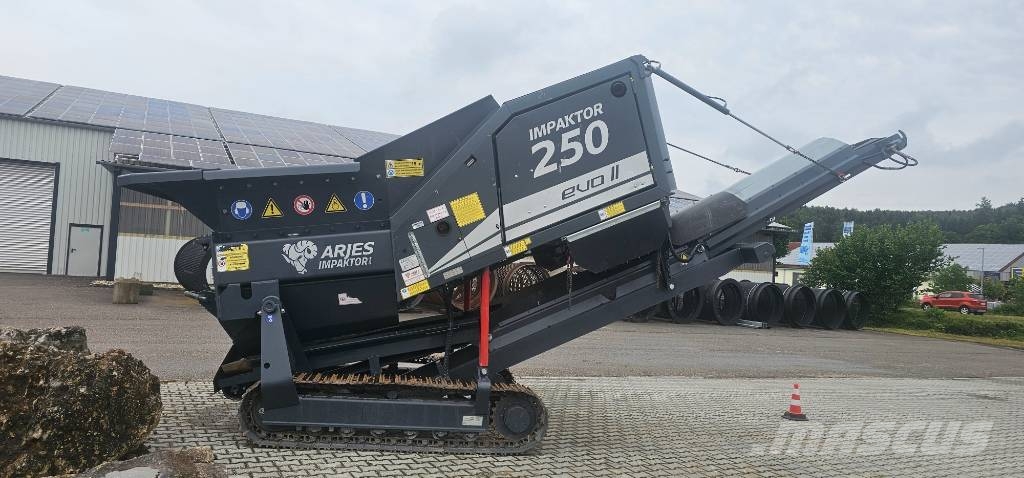Arjes Impaktor 250 Mobile Brecher