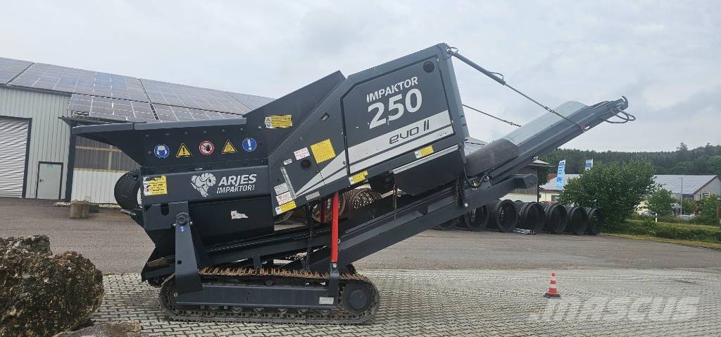 Arjes Impaktor 250 Mobile Brecher