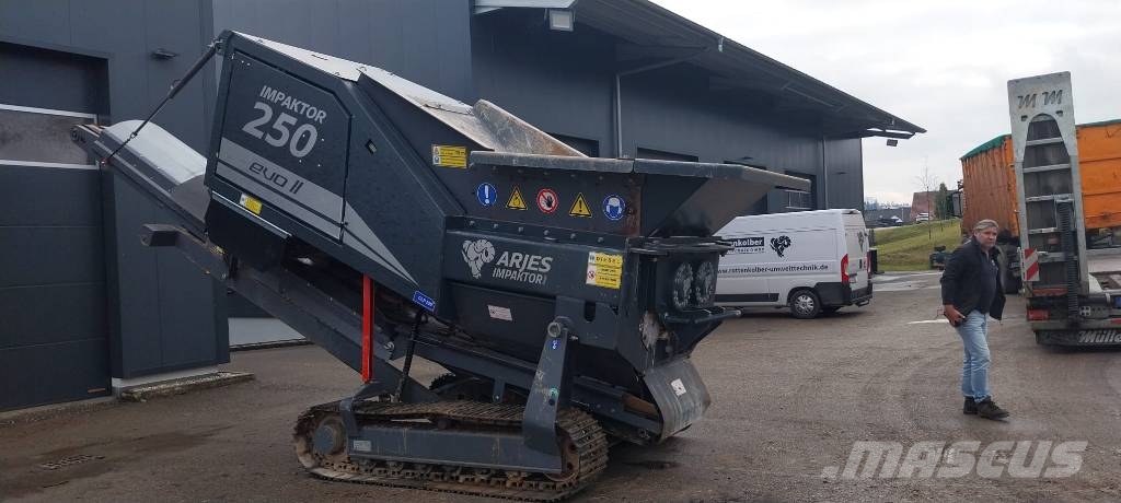 Arjes Impaktor 250 Mobile Brecher