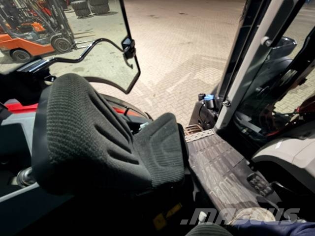 Valtra N134 Hitech, FH+PTO + Voorlader 3200 uur! Traktorer