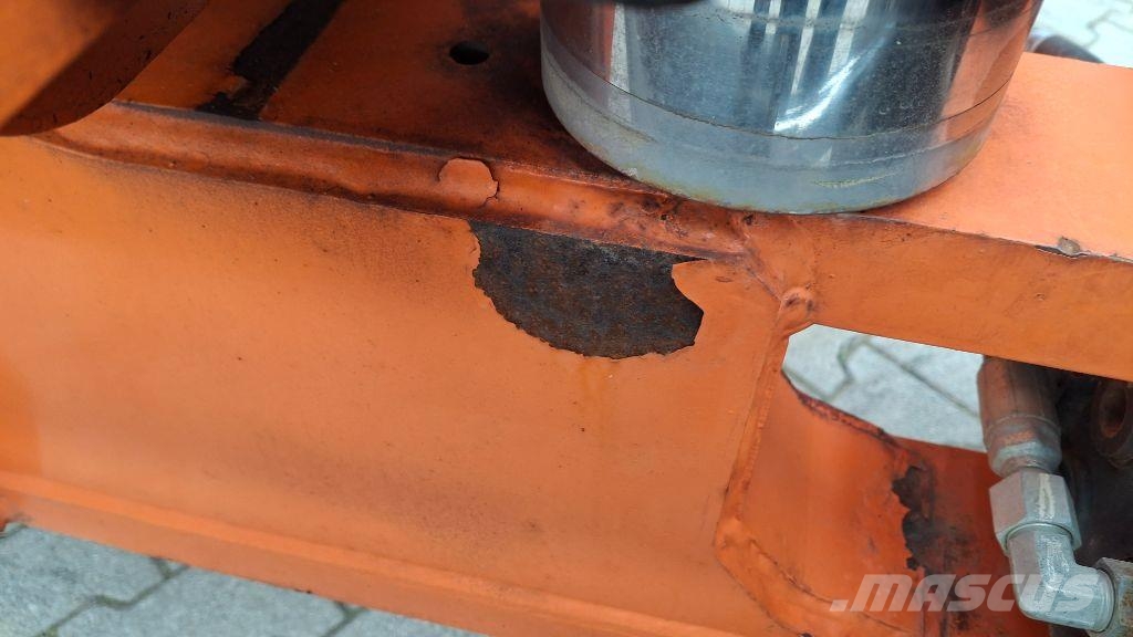 JLG 800AJ Articulated boom lifts