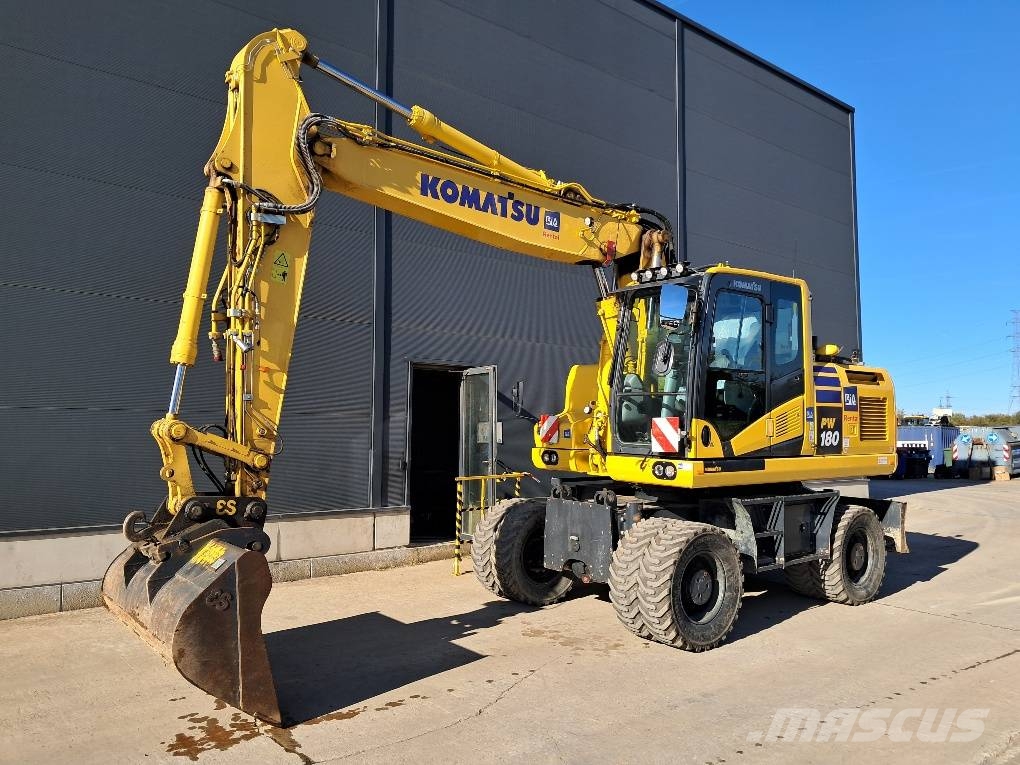 Komatsu PW180-11E0 Escavadeiras de rodas