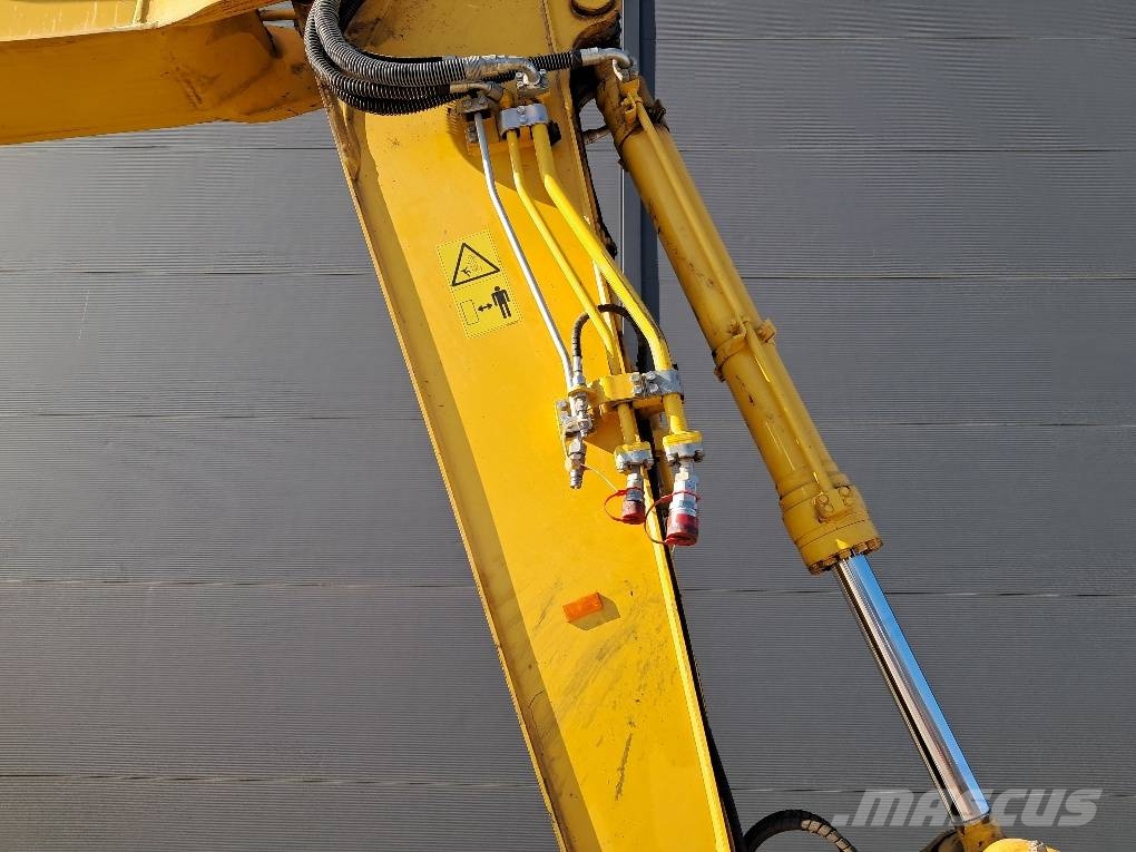 Komatsu PW180-11E0 Escavadeiras de rodas
