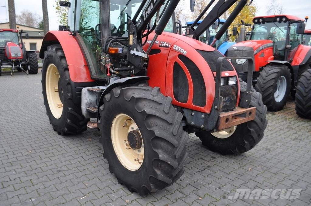 Zetor FORTERRA 11441 + TRAC-LIFT 260SL Traktoriai