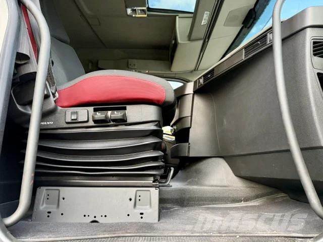 Volvo FH 460 / 8x4 / Voll Blatt / Euro 6 Šasija ar kabīni