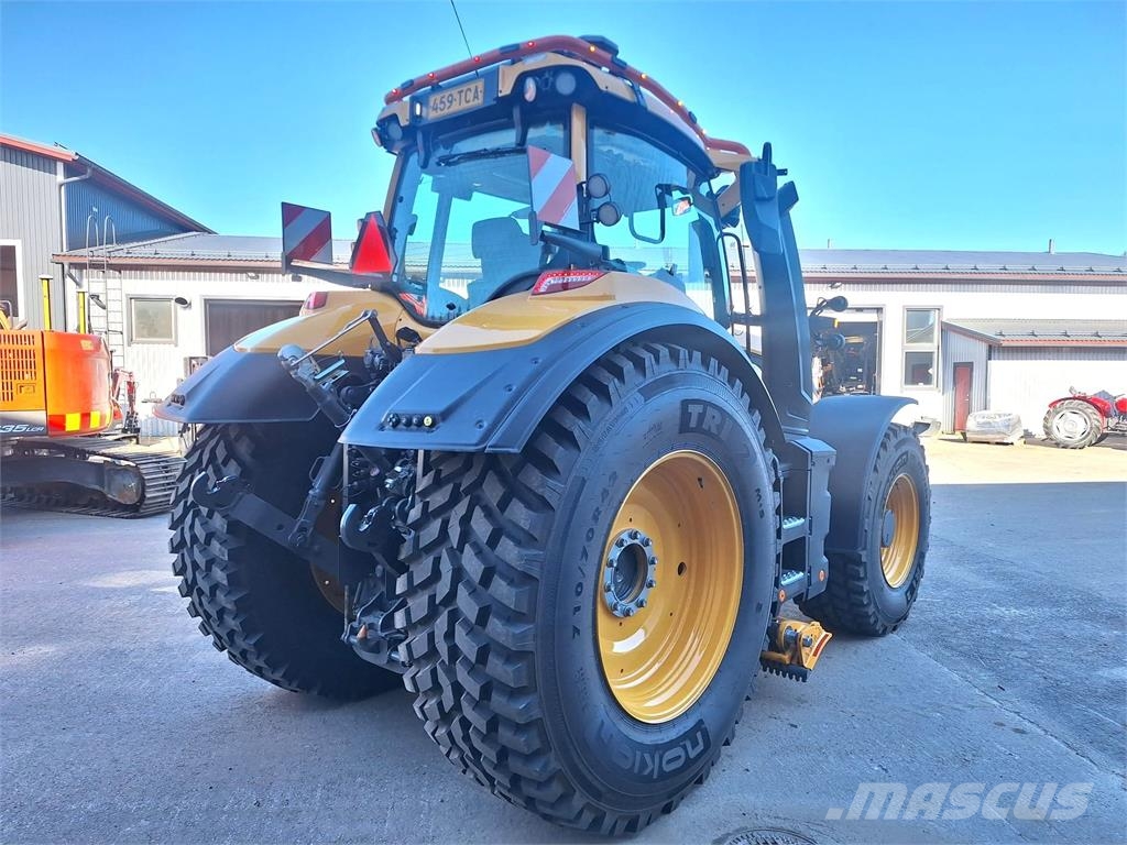 Valtra Q285 ALUSTERÄLLÄ Traktori