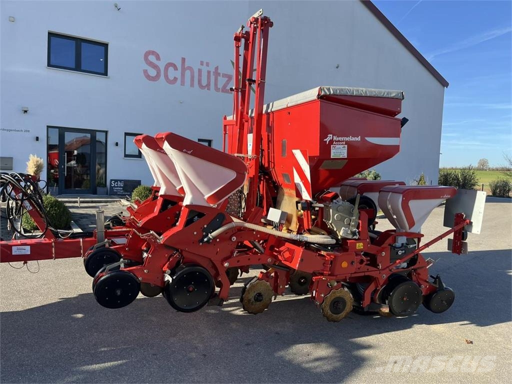 Kverneland Optima HD e-Drive, 8 rhg, SC, Präzisionssaatmaschinen