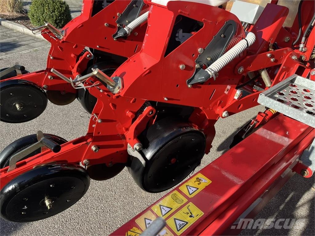 Kverneland Optima HD e-Drive, 8 rhg, SC, Präzisionssaatmaschinen