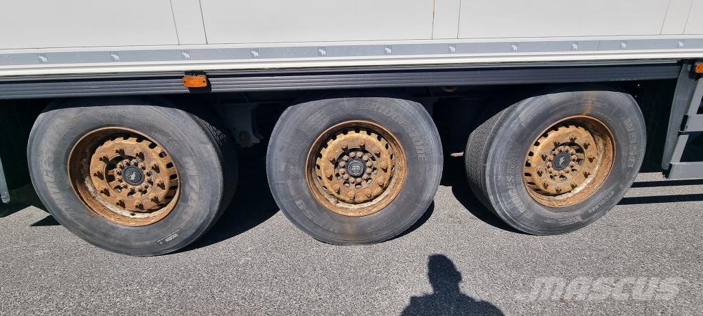 Schmitz Cargobull Trailer Reefer Flower Width & Dual Temp & Double S Koel-vries opleggers