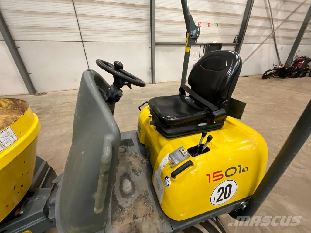 Neuson 1501 Stavebné sklápače