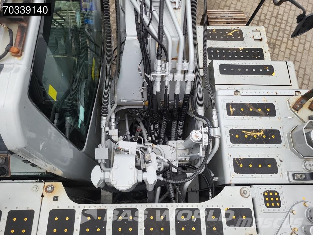 Komatsu PC240 LC-11 Kāpurķēžu ekskavatori