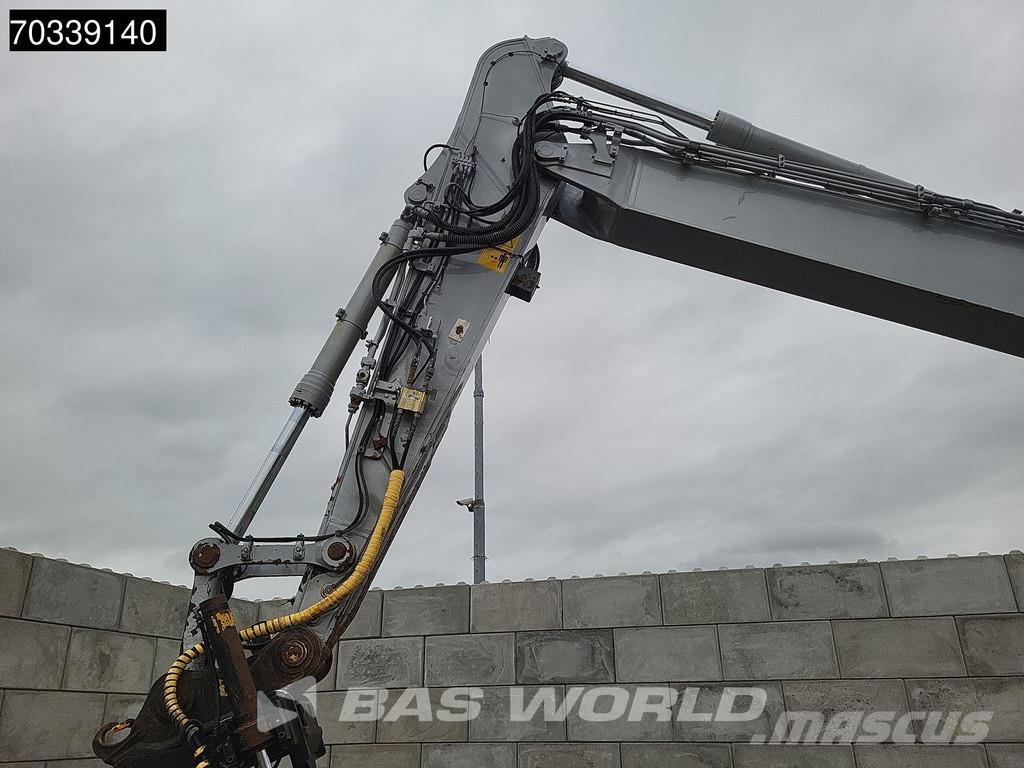 Komatsu PC240 LC-11 Kāpurķēžu ekskavatori