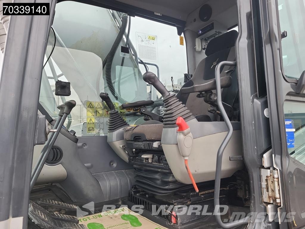 Komatsu PC240 LC-11 Kāpurķēžu ekskavatori