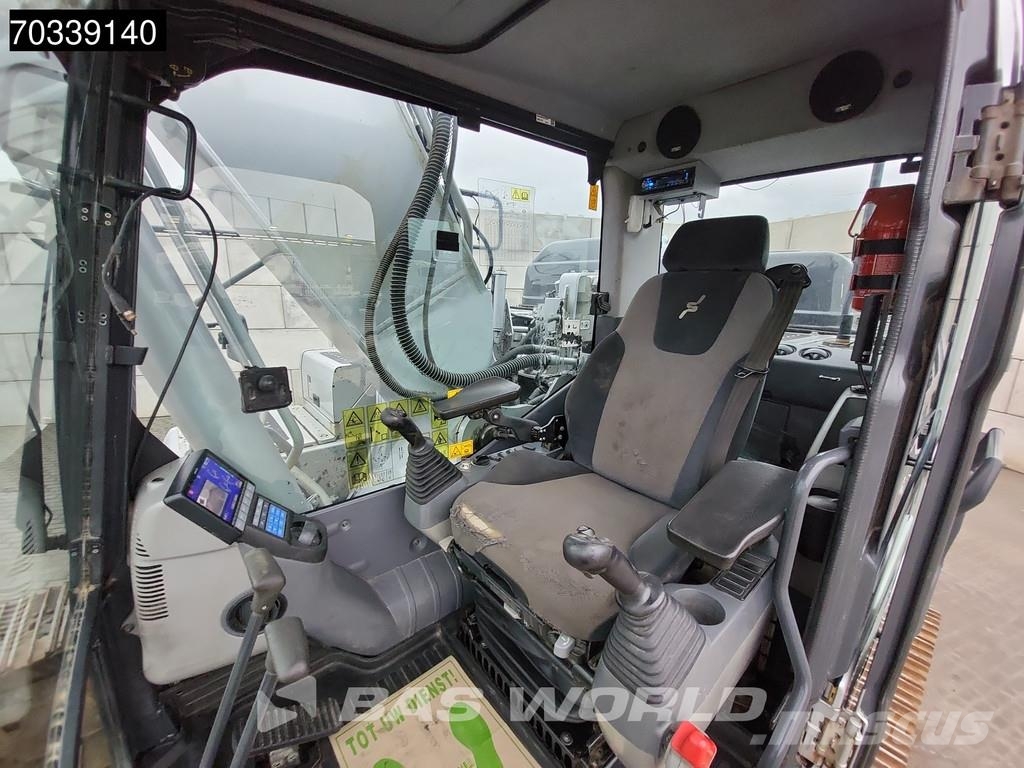 Komatsu PC240 LC-11 Kāpurķēžu ekskavatori