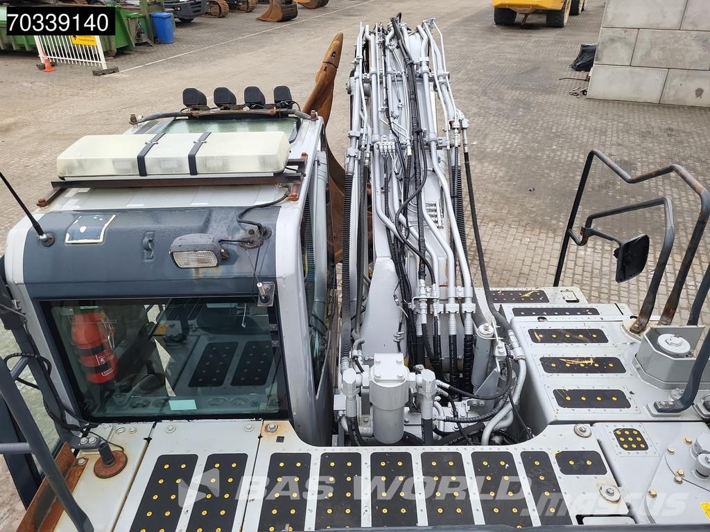 Komatsu PC240 LC-11 Kāpurķēžu ekskavatori