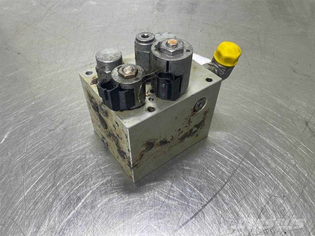 New Holland W110C-CNH 8500565-Valve/Ventile/Ventiel Hidrolik