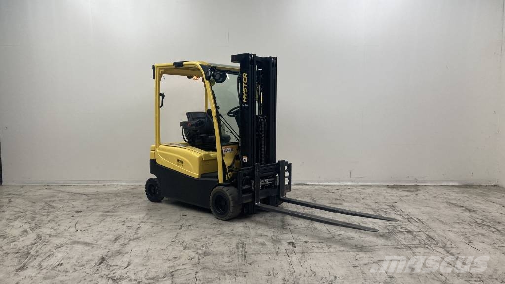 Hyster J 2.0 XN LWB شاحنات ذات رافعات شوكية تعمل بالكهرباء