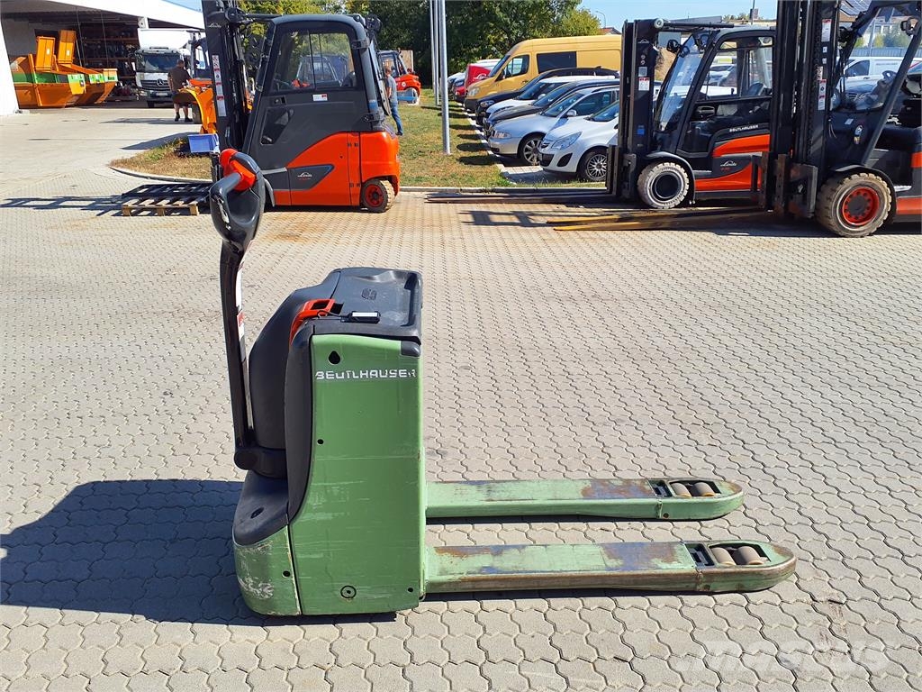 Linde T16 Apiladores eléctricos