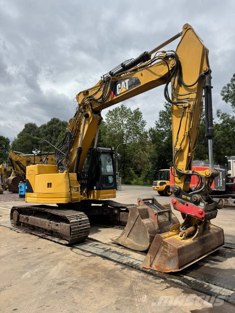 CAT 321 D CR ** BJ.2012 * 11820H/SW/2 Buckets ** Гусеничні екскаватори