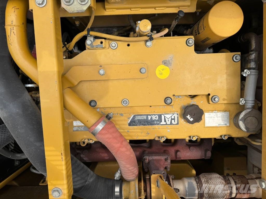 CAT 321 D CR ** BJ.2012 * 11820H/SW/2 Buckets ** Гусеничні екскаватори