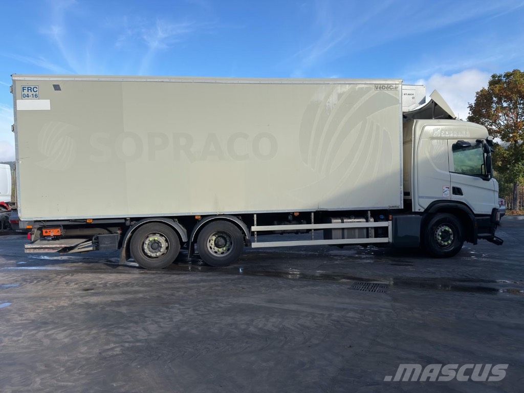 Scania P 320 / THERMO KING *ACCIDENTE*DAMAGED*UNFALL* Skapbiler Frys/kjøl/varme