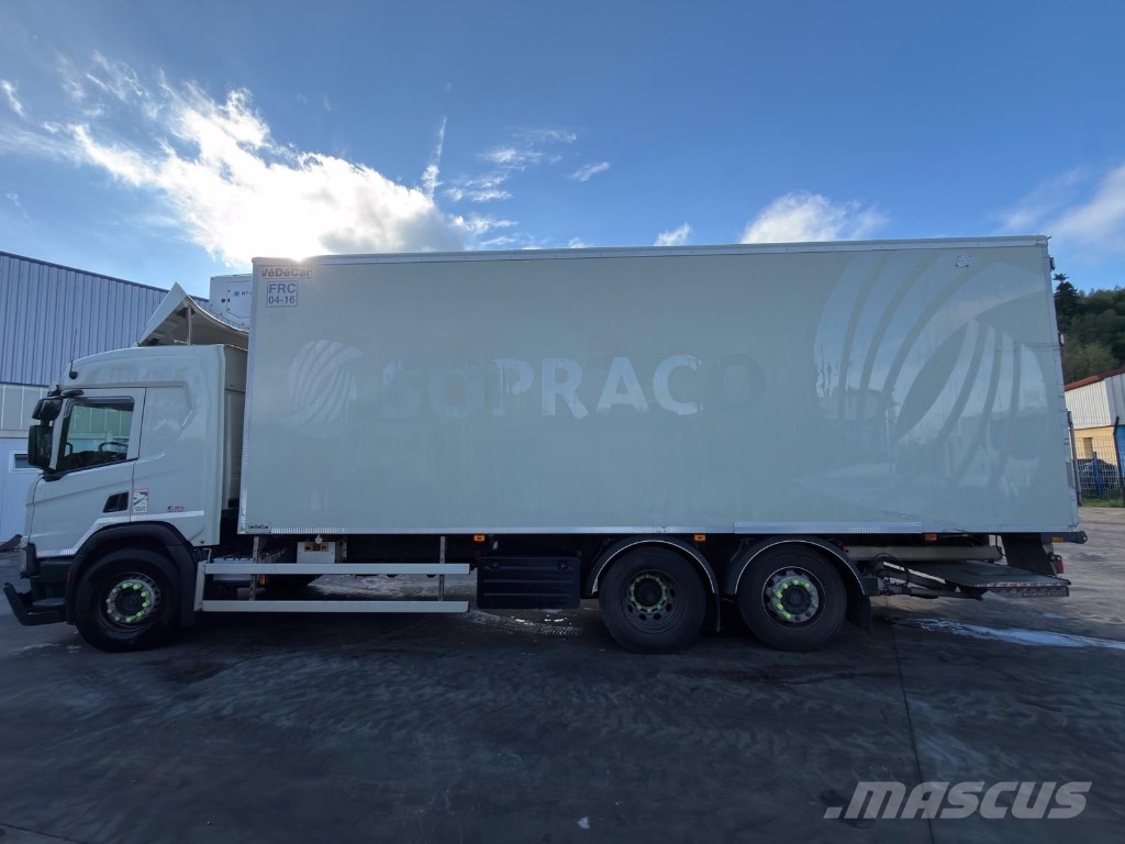 Scania P 320 / THERMO KING *ACCIDENTE*DAMAGED*UNFALL* Skapbiler Frys/kjøl/varme