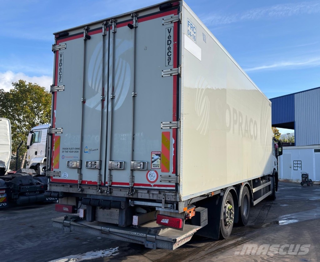 Scania P 320 / THERMO KING *ACCIDENTE*DAMAGED*UNFALL* Skapbiler Frys/kjøl/varme