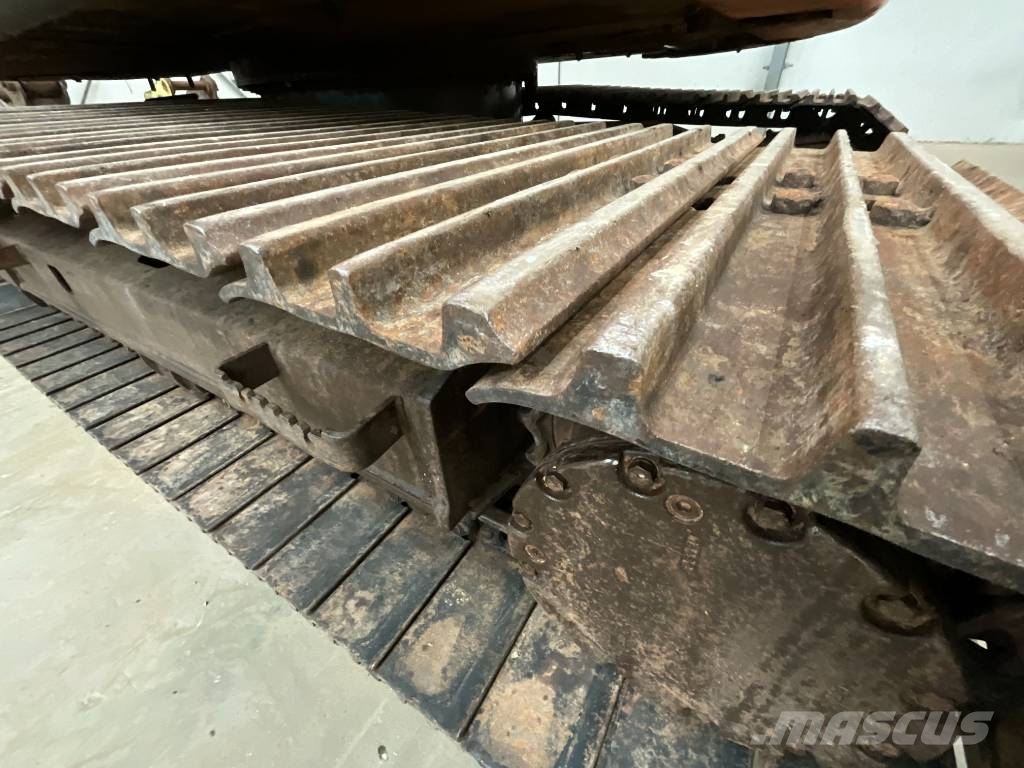 Hitachi ZX 135 US 5-B Rupsgraafmachines