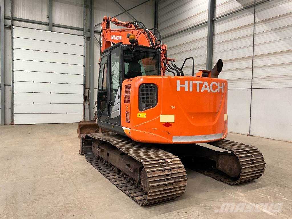Hitachi ZX 135 US 5-B Rupsgraafmachines