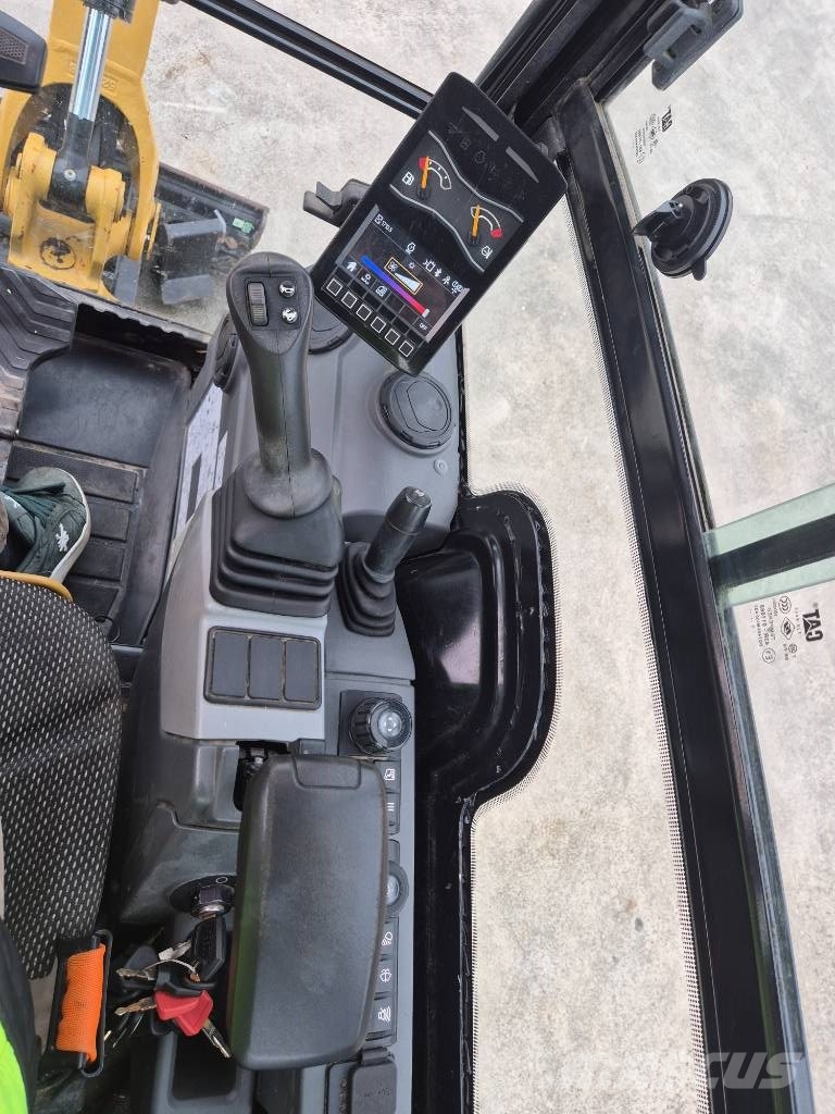 CAT 301.8 Εκσκαφάκι (διαβολάκι) < 7t