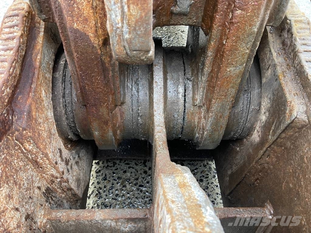 Concrete pulverizer Machine weight 24-32 ton Ehituspurustid