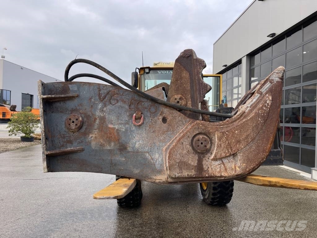 Concrete pulverizer Machine weight 24-32 ton Ehituspurustid