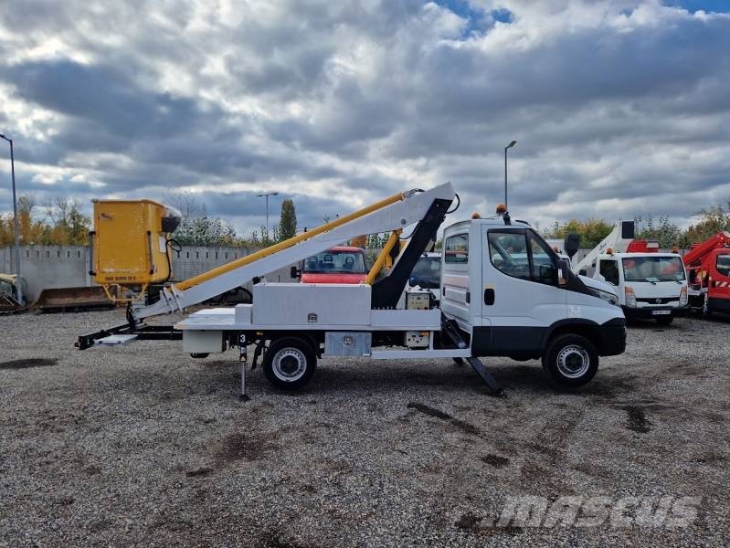 Iveco Daily Multitel 160 ALU DS - 16m, 200kg, HYBRID Teherautóra szerelt emelők és állványok