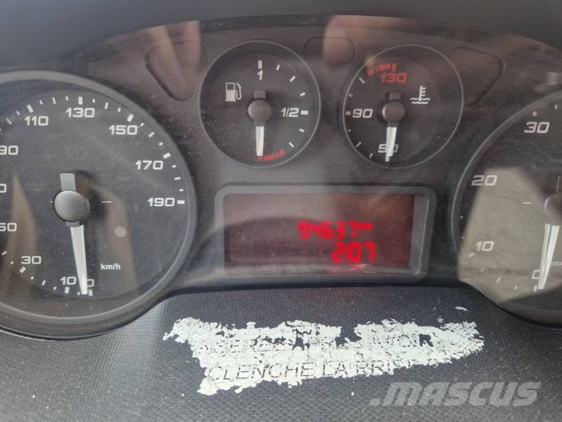 Iveco Daily Multitel 160 ALU DS - 16m, 200kg, HYBRID Teherautóra szerelt emelők és állványok