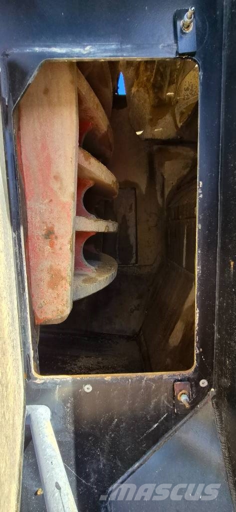SBM JAWMAX 450 Mobile crushers