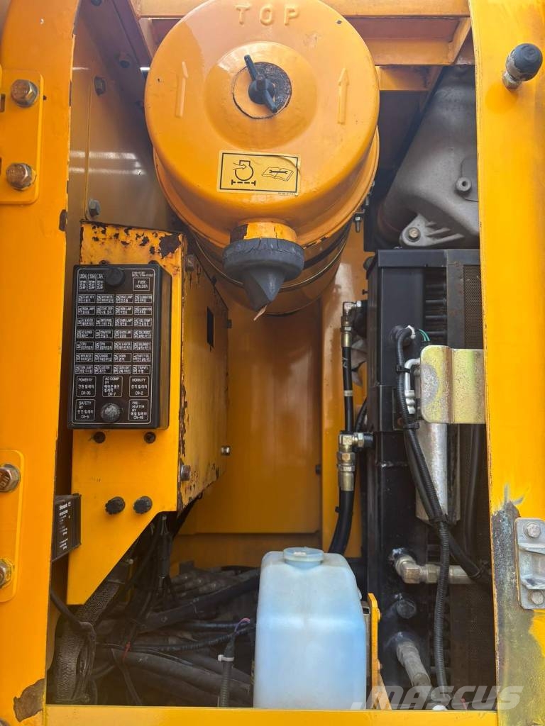 Hyundai Robex 200 W-7 Excavadoras de ruedas