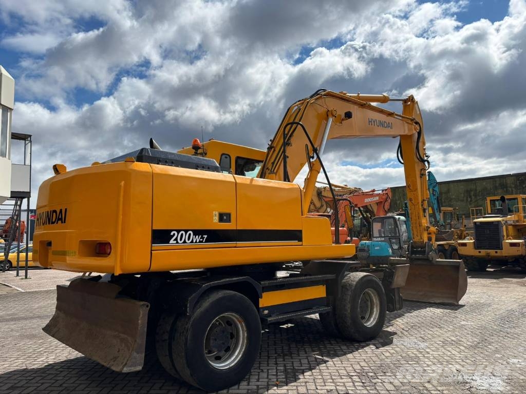 Hyundai Robex 200 W-7 Excavadoras de ruedas