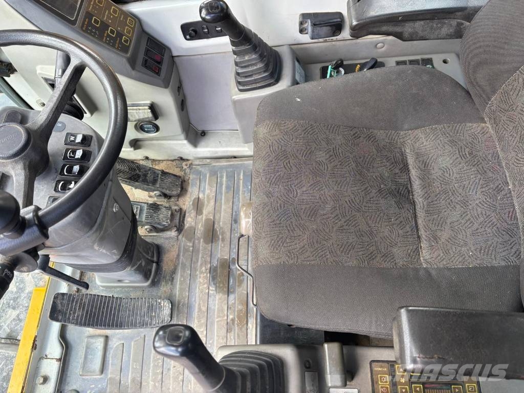 Hyundai Robex 200 W-7 Excavadoras de ruedas