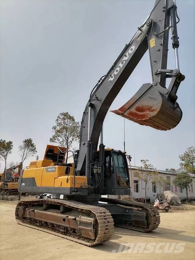Volvo EC 380 D Paletli ekskavatörler