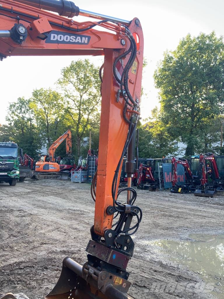 Doosan Mobilbagger DX 100 W-7 Bagri na kolesih