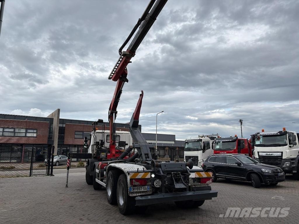 Scania P 410 + FASSI F 165 - 2X EXT. + 8X4 + HOOK ARM SYS Rol kiper kamioni s kukama za dizanje
