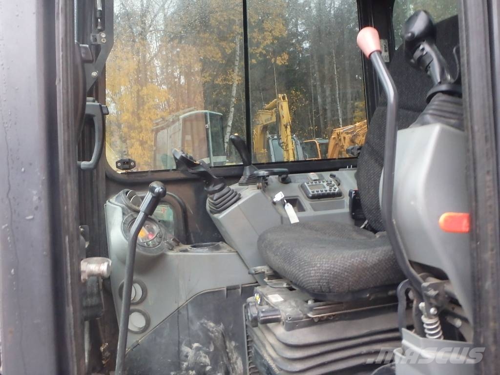Bobcat E 50 Engcon+pihdit Minigrävare < 7t