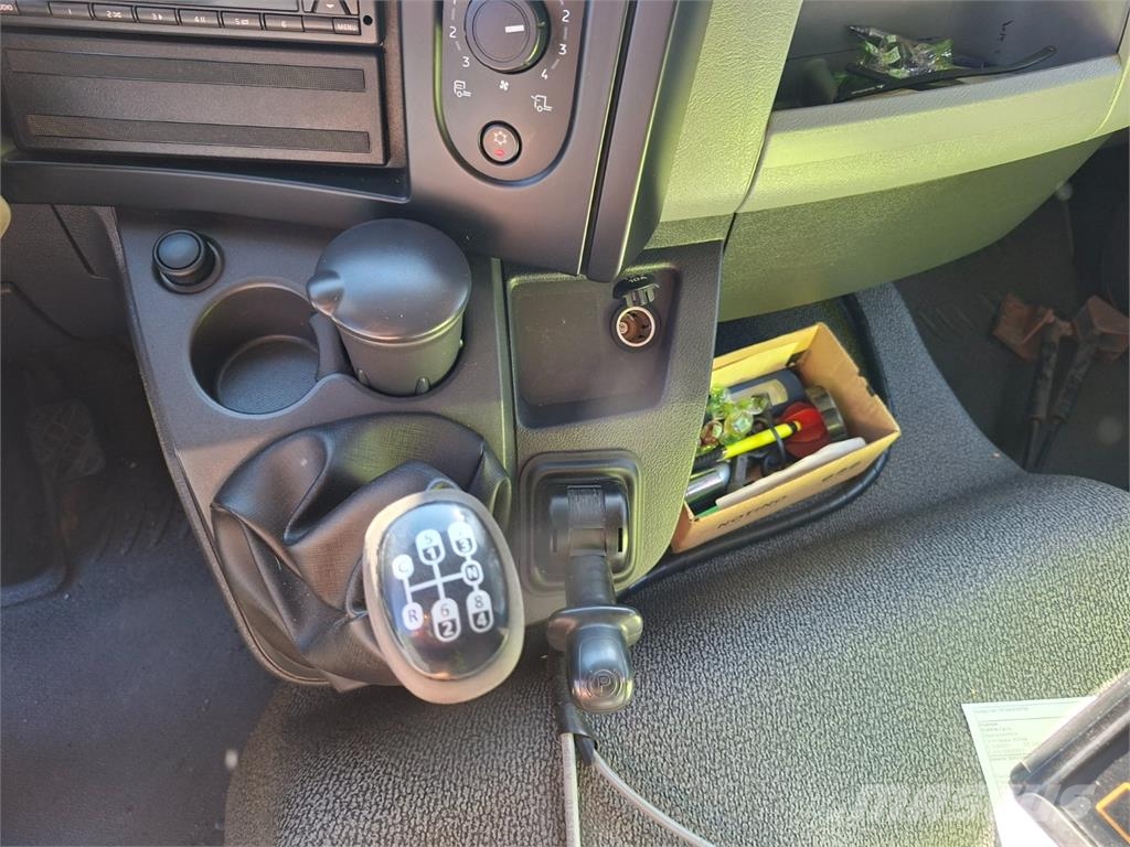 Renault D 16 + KOBIT SYKO 5H Chassis met cabine