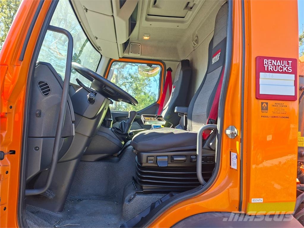 Renault D 16 + KOBIT SYKO 5H Chassis met cabine
