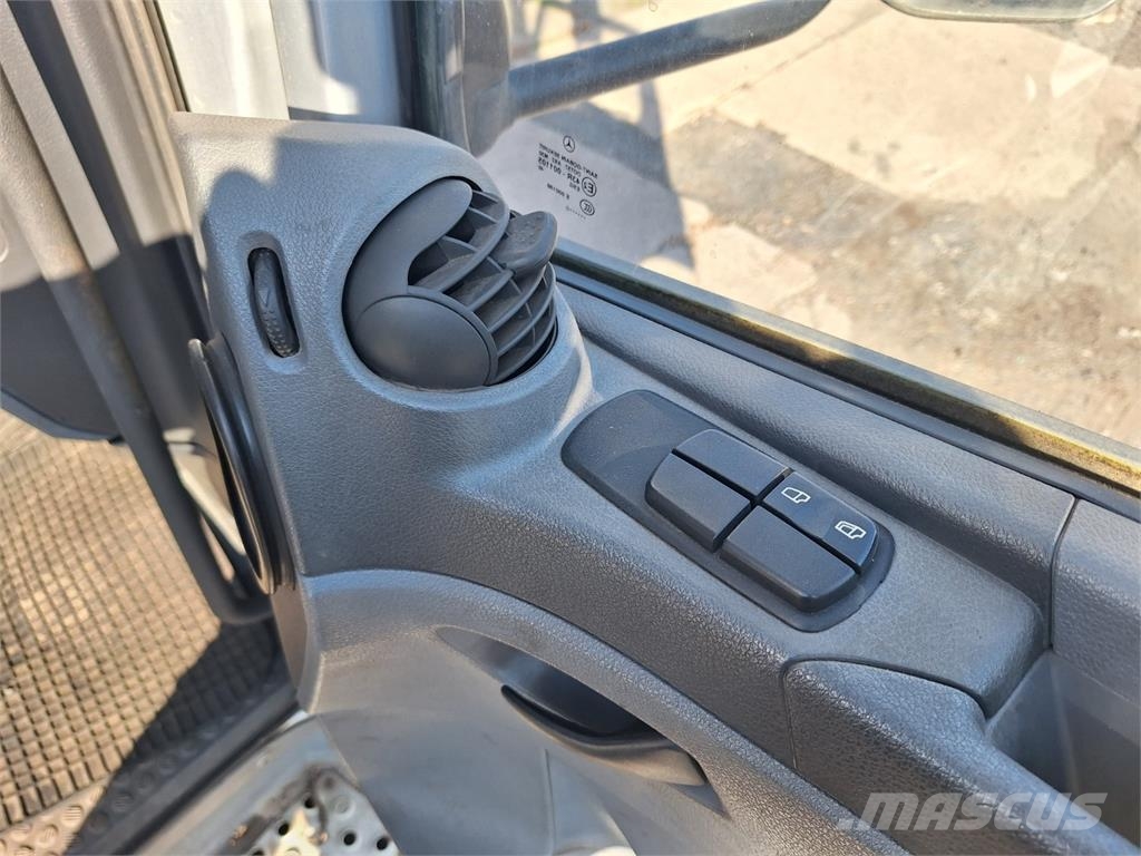 Mercedes-Benz AXOR 1829 + HR PALFINGER PK 8502 شاحنات مسطحة/مفصلية الجوانب